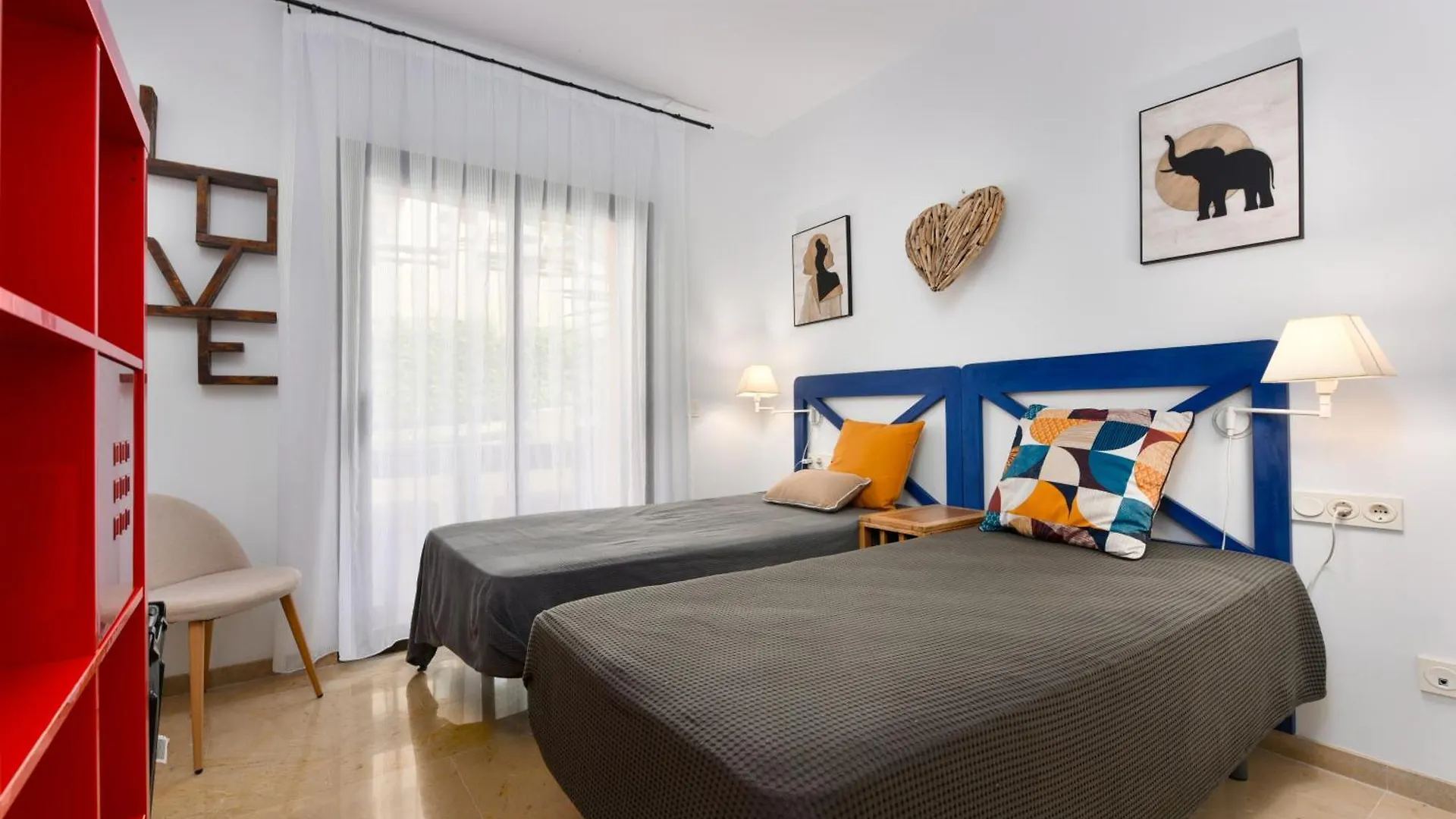 Apartamento Coto Real San Luis de Sabinillas Habitación en casa particular